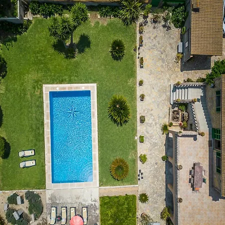 In With Pool Holiday home *